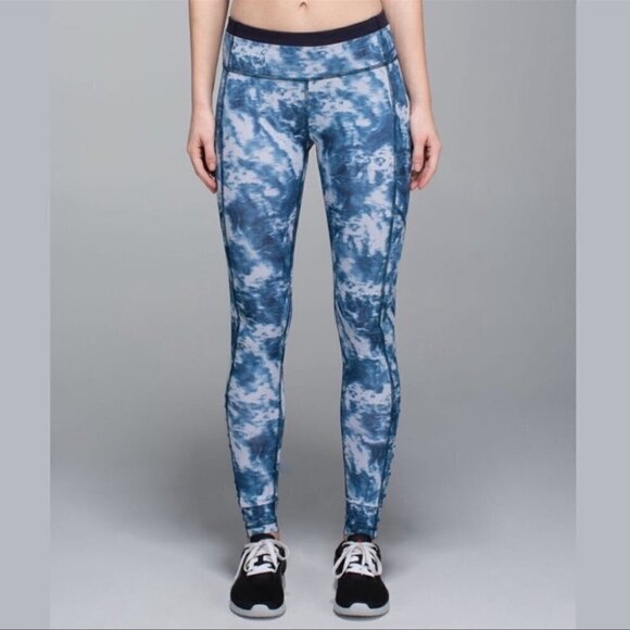 Lululemon Speed Tight III *All Full-On Luxtreme tie dye full length Blue size 2 - Picture 1 of 16